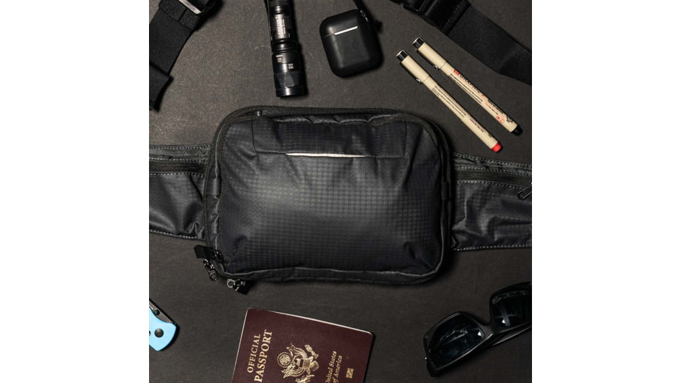 SOG Specialty Knives &amp; Tools Surrept/04 Cs Waistpack - Charcoal - 86-71-01-31