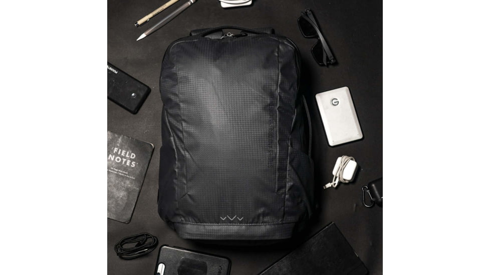 SOG Specialty Knives &amp; Tools Surrept/16 Cs Daypack - Charcoal - 89-71-01-31