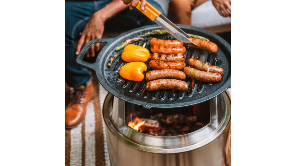 Solo Stove Bonfire Cast Iron Grill Top and Hub, Stainless Steel, Cast Iron Black, Medium, SSBON-COOKING-BUNDLE