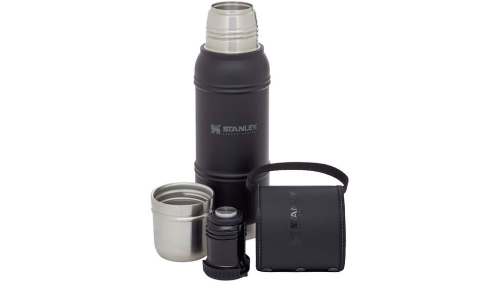 Stanley The Quadvac Thermal Bottle, Foundry Black, 1.1qt / 1.0L, 10-09841-002