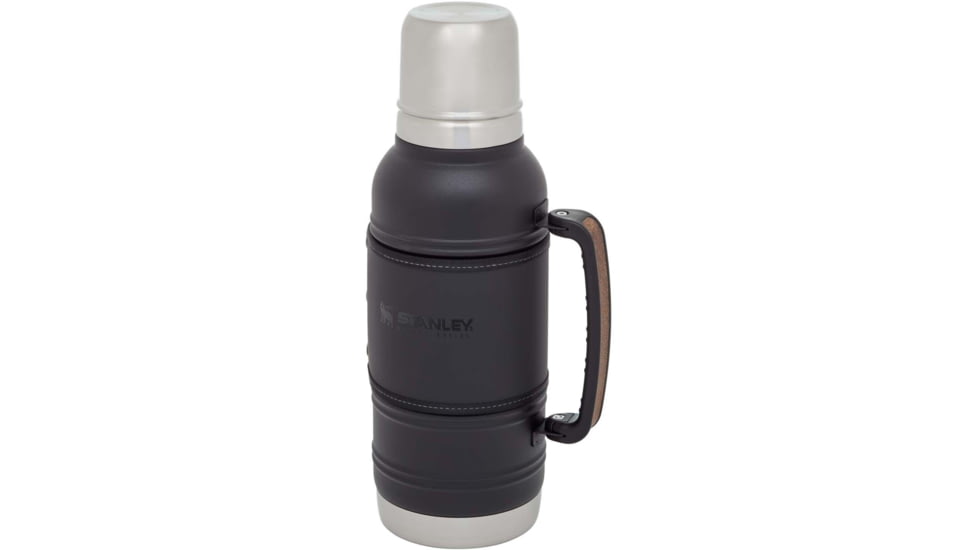 Stanley The Quadvac Thermal Bottle, Foundry Black, 1.5qt / 1.4L, 10-09840-002