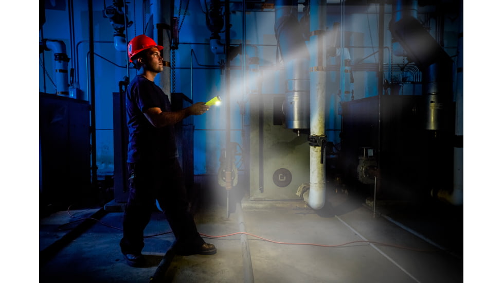 Streamlight Dualie 3Aa Flashlight, Atex Rated, 245 Lumen Spot/Flood Led, 3 X Aa Battery, Clam Pack, Yellow, 68754