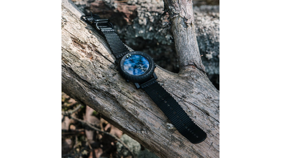 Suunto Core Unisex Watch w/ Altimeter&amp;Compass, 49.5mm Case Diameter, Aluminum Bezel, Stealth Composite Strap, One Size, SS050504000