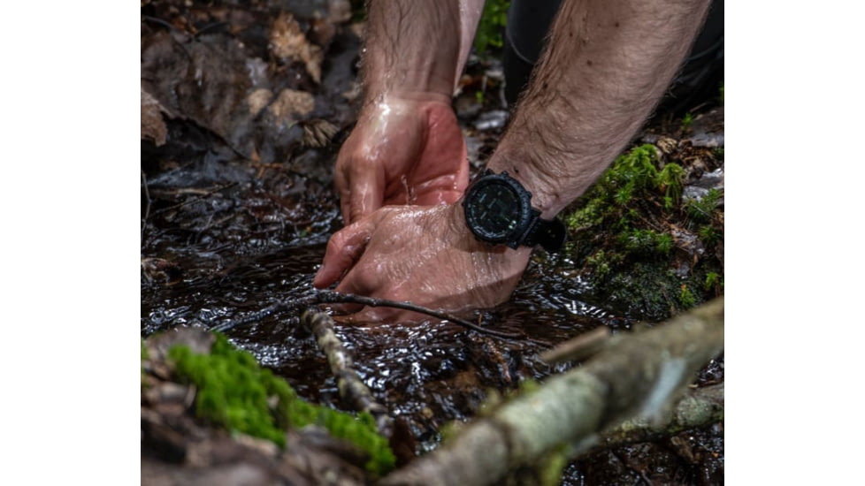 Suunto Core Watch w/ Altimeter and Compass, Alpha, One Size, SS050504000