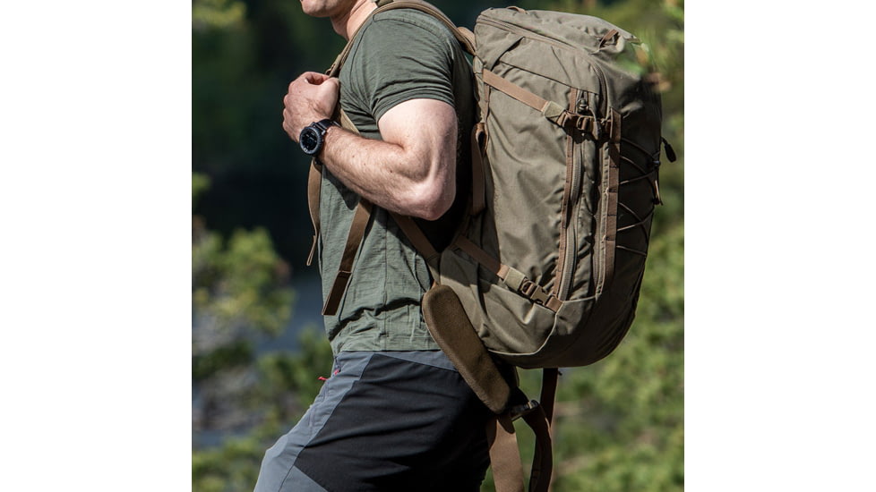 Suunto Core Watch w/ Altimeter and Compass, Alpha, One Size, SS050504000