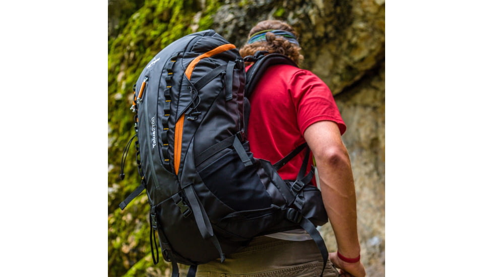 TETON Sports Talus 2700 Backpack, Black, 44L, 1137