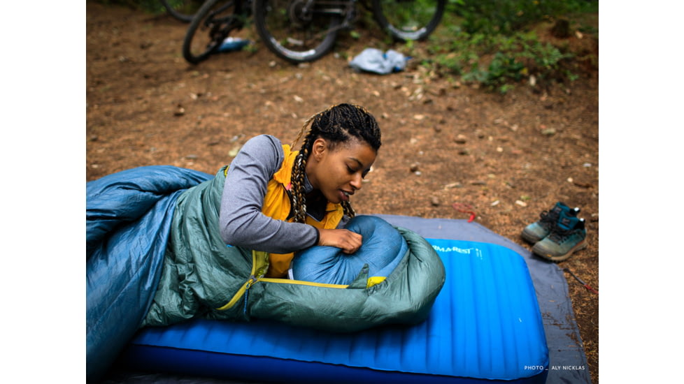 Therm-a-Rest Airhead Down Pillow