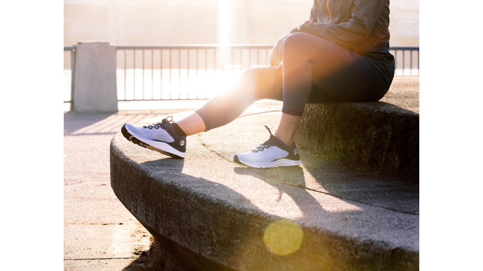 Topo Athletic Fli-Lyte 4 Road Running Shoe - Womens, Powder Blue/White, 9, W049-090-PBLWHT