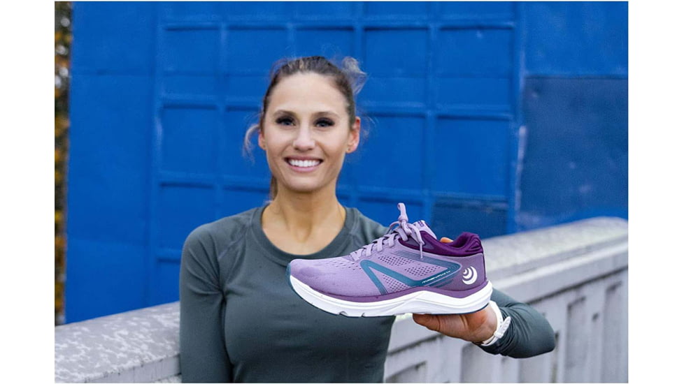 Topo Athletic Magnifly 4 Road Running Shoes - Womens, Mauve/Navy, 9, W051-090-MAVNAV