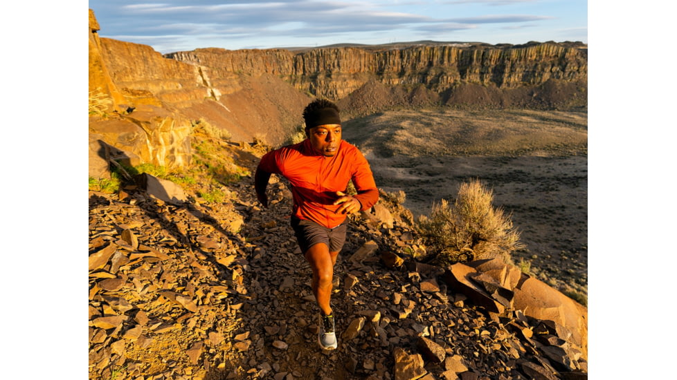 Topo Athletic MTN Racer 2 Trailrunning Shoes - Mens, Bone/Black, 13, M047-130-BONBLK