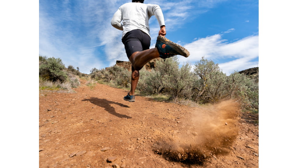 Topo Athletic Terraventure 3 Trailrunning Shoes - Mens, Navy/Orange, 9 US, M048-090-NAVORG