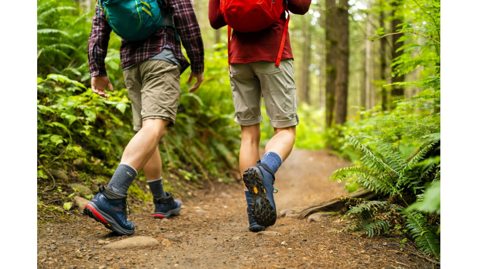 Topo Athletic Trailventure Trailrunning Shoes - Mens, Navy/Red, 9 US, M036-090-NAVRED