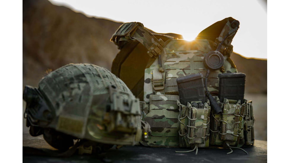 UARM FPC Featherweight Plate Carrier, Pocket Cummerbund, Multicam, S, FPCSM-ACLPCSM