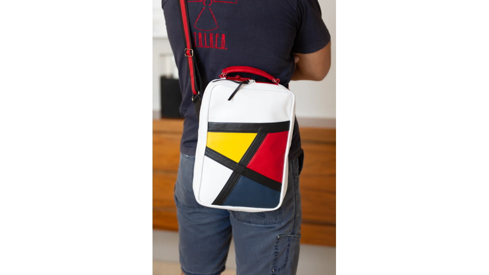 Urbn Chc Metis Bulletproof Bag, White/Black/Red/Blue/Yellow, Medium, METWHT/002