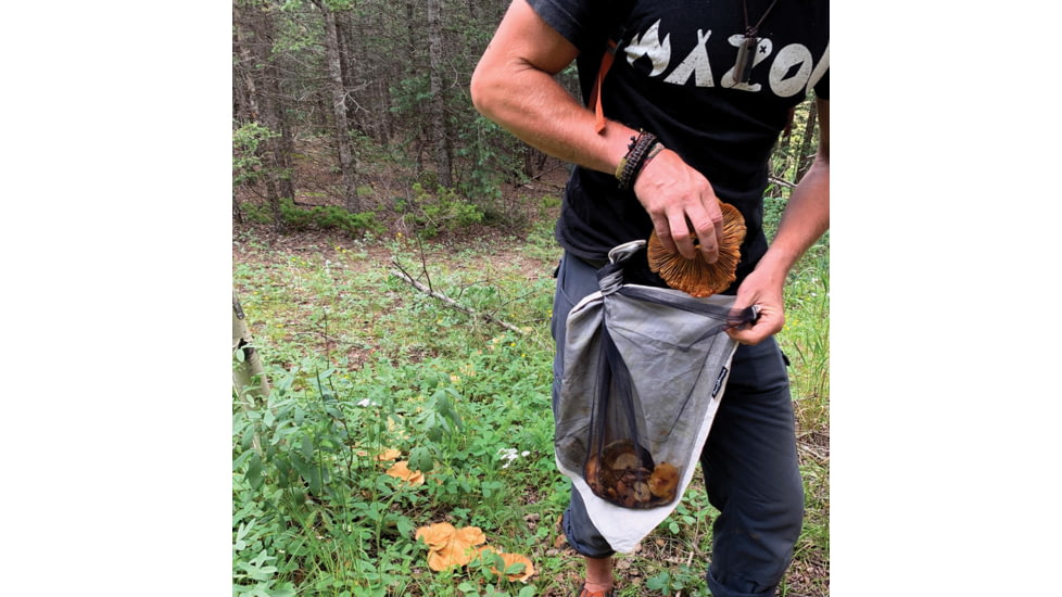 Wazoo Survival Gear Foraging Bandanet