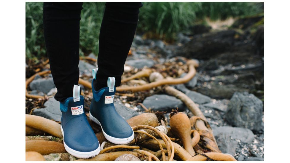 Xtratuf 6 in Salmon Sisters Ankle Deck Boots - Women's, Blue, 6, 22590-BLU-060