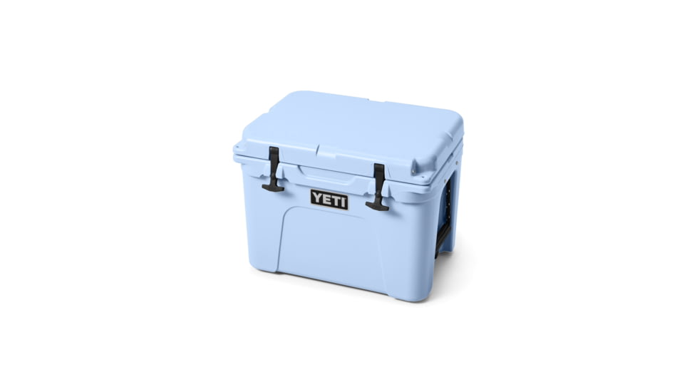 Yeti Tundra 35 Hard Cooler, Big Sky Blue, 35 L, 10035450001