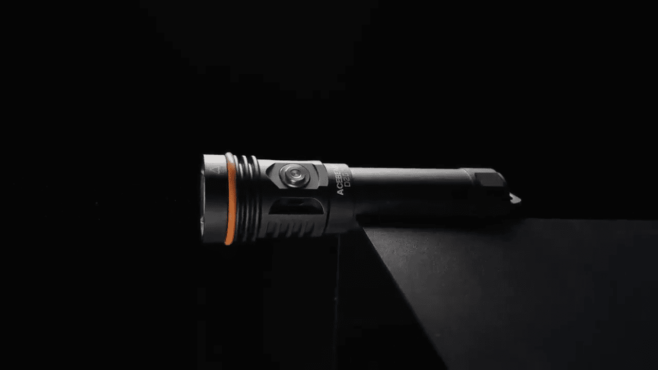 opplanet acebeam d20 2 0 essential gear for professional divers video