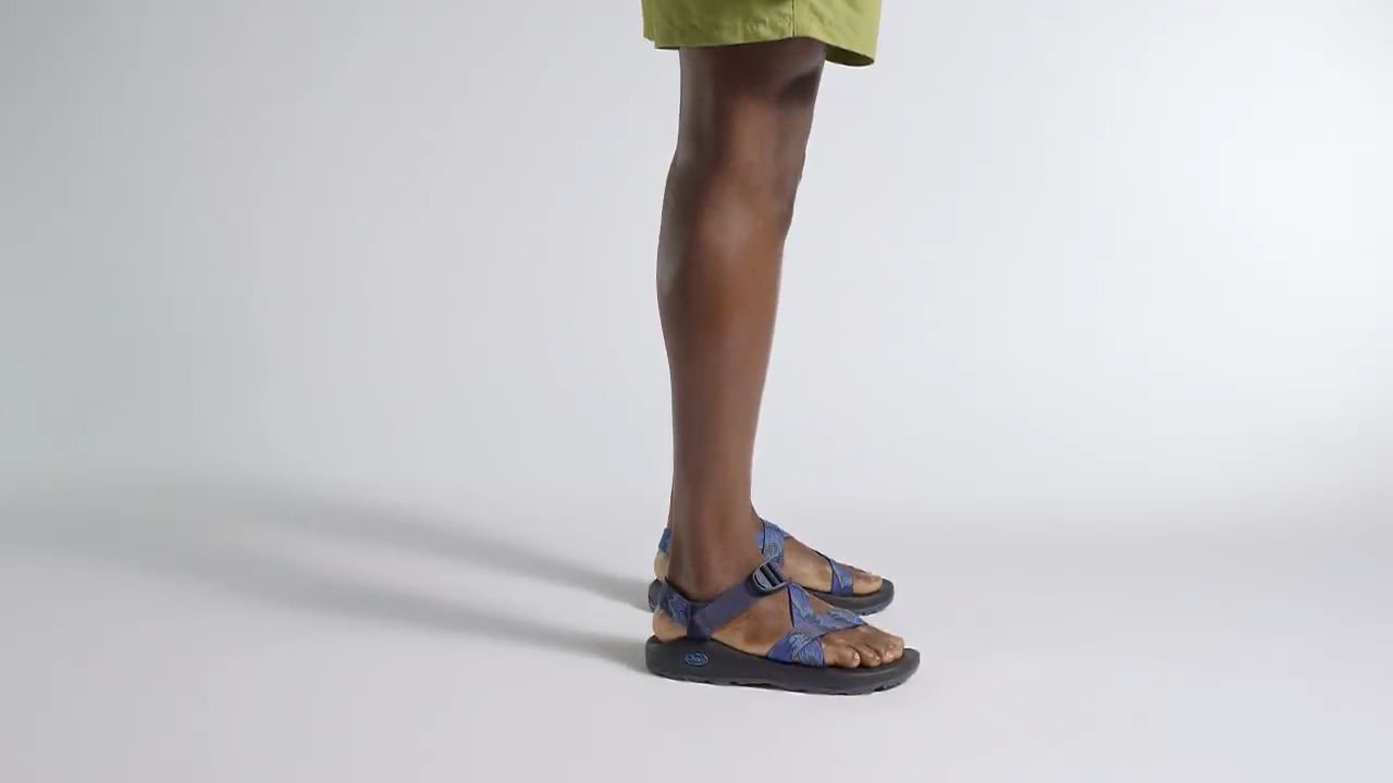 opplanet chaco z1 classic mens sandals video